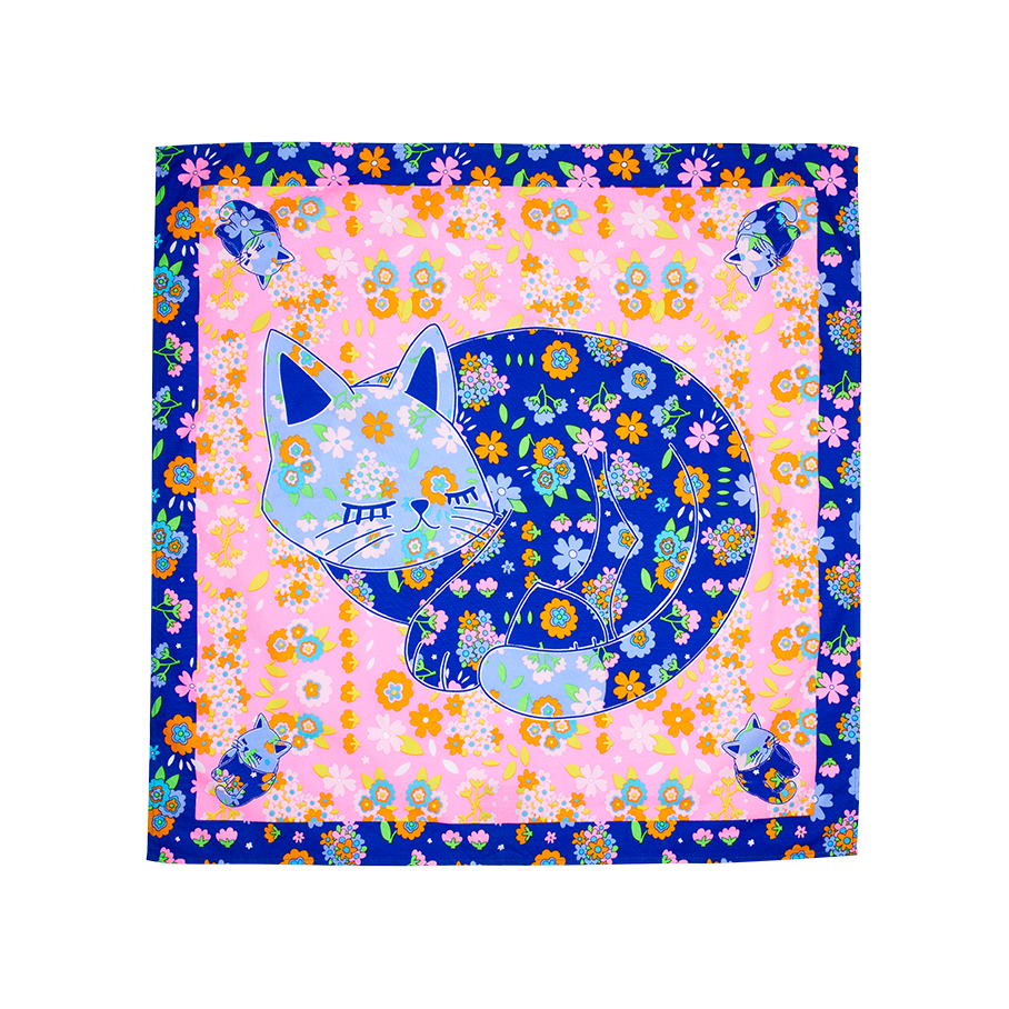 Hello Kitty Kat Knot Wrap - 70 cm x 70 cm